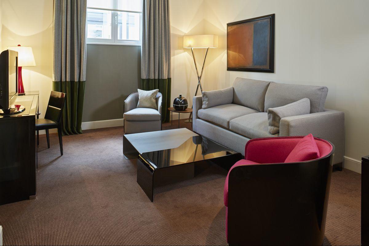 Sofitel London St James Exterior photo A suite at the hotel