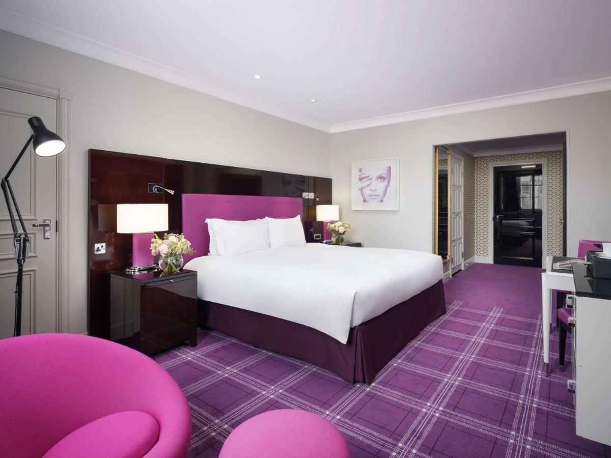 Sofitel London St James Exterior photo A suite at the InterContinental London Park Lane